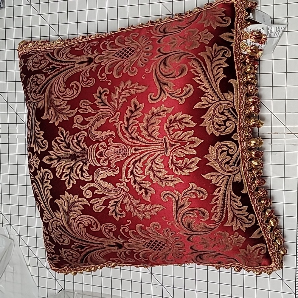 Renaissance Square Pillow 22" x 22" Style #1250‎ Accent Pillow NIB #2